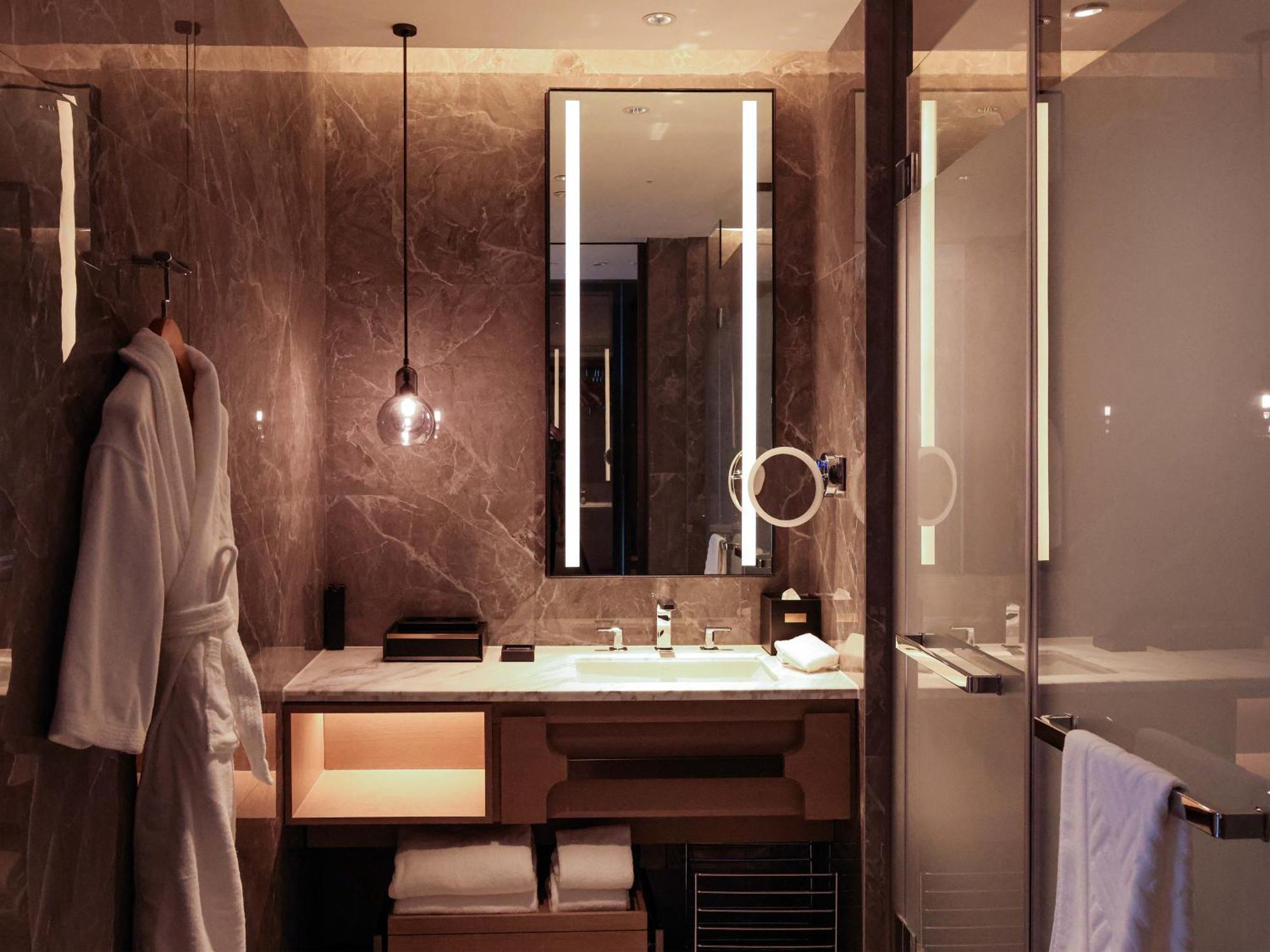 Doubletree By Hilton Chengdu Riverside - Close To Panda Base And Chengdu East Railway Экстерьер фото