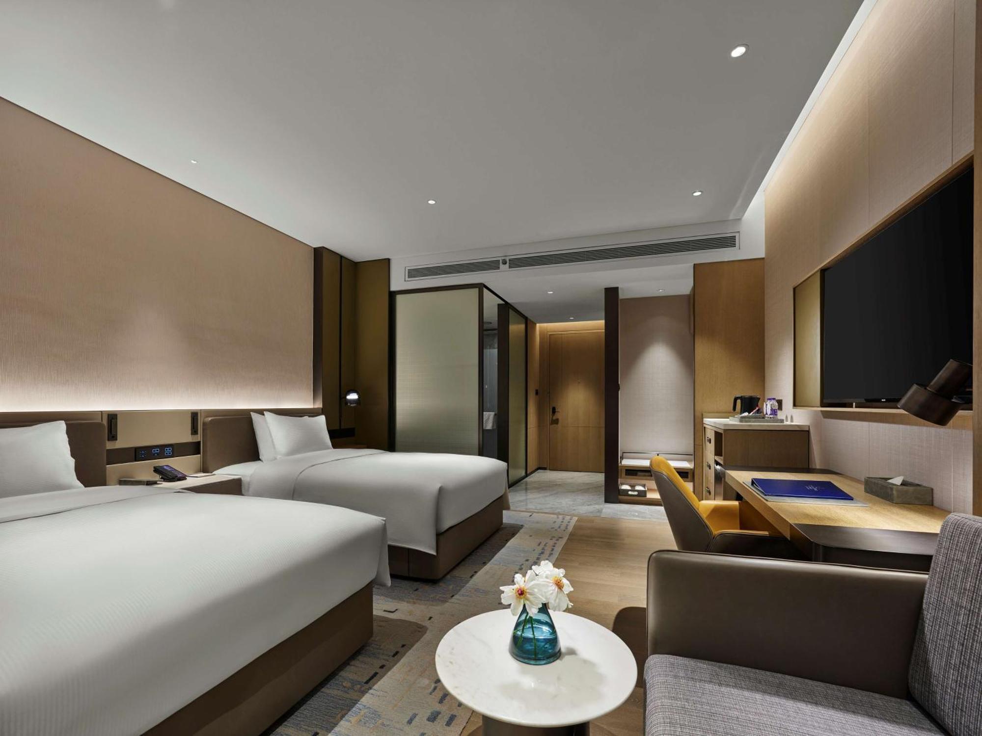 Doubletree By Hilton Chengdu Riverside - Close To Panda Base And Chengdu East Railway Экстерьер фото